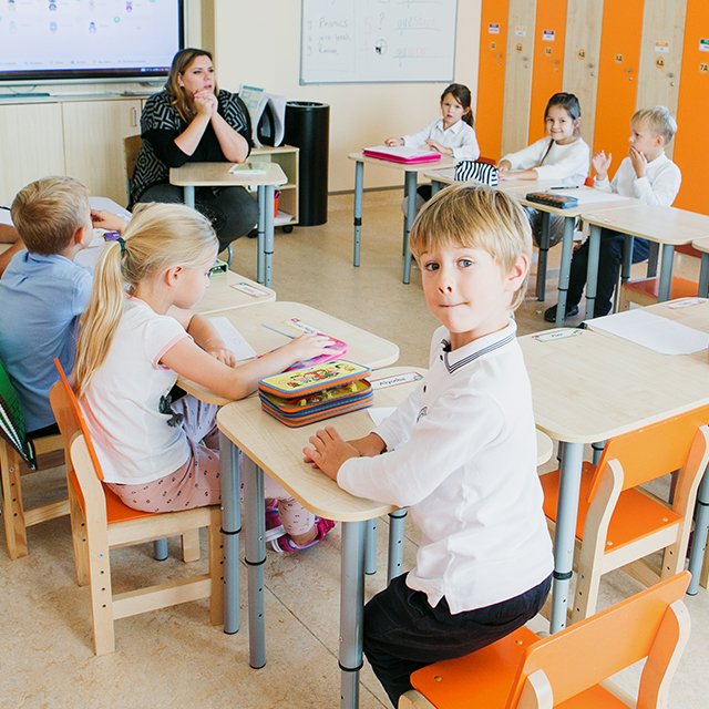 «Когда учитель заставляет сидеть смирно, это противоречит самой природе ребёнка»