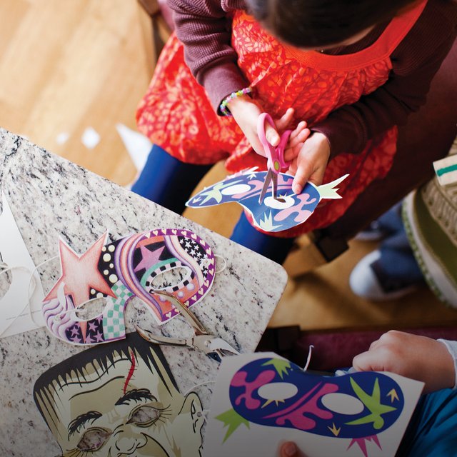 Один принтер и семь игр: что такого можно распечатать, чтобы надолго занять ребёнка