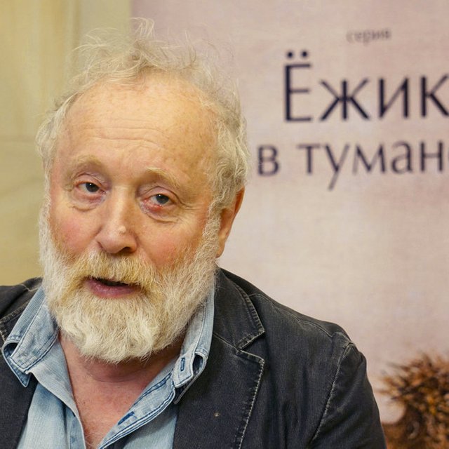 "Многие даже и не знали, что за мужик торгует "Ёжиками в тумане""