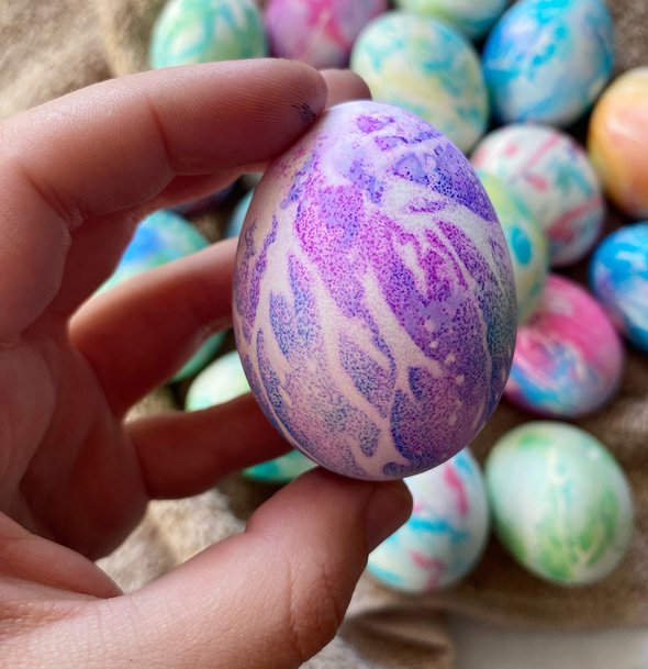 Узорчатые яйца. 7 способов покрасить яйца на Пасху в последний момент — для тех, кто опять ничего не успел