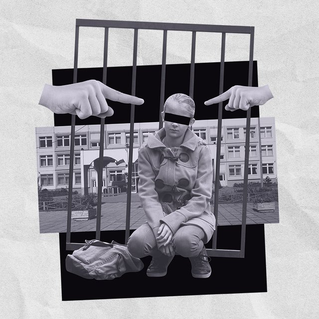 «Дочь постоянно боялась, что ее побьют». Как устроена травля в российских школах и можно ли ее предотвратить