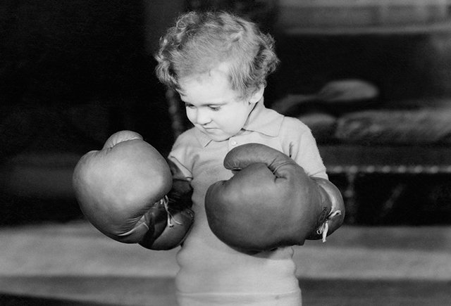 Как научить ребёнка защищать себя?