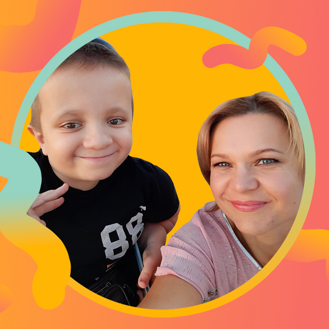 Впервые встать на ноги в 13 лет: история Димы, «хрустального человека»