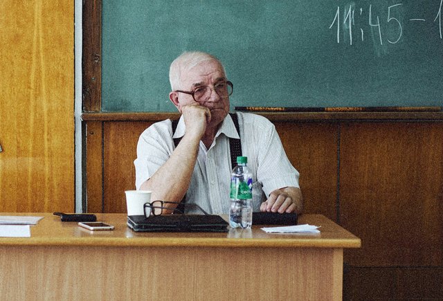 Обложка Последний шанс поступить на бюджет в 2026 году: какие вузы открыли дополнительный набор и как он работает
