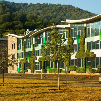 Как должна выглядеть
идеальная школа