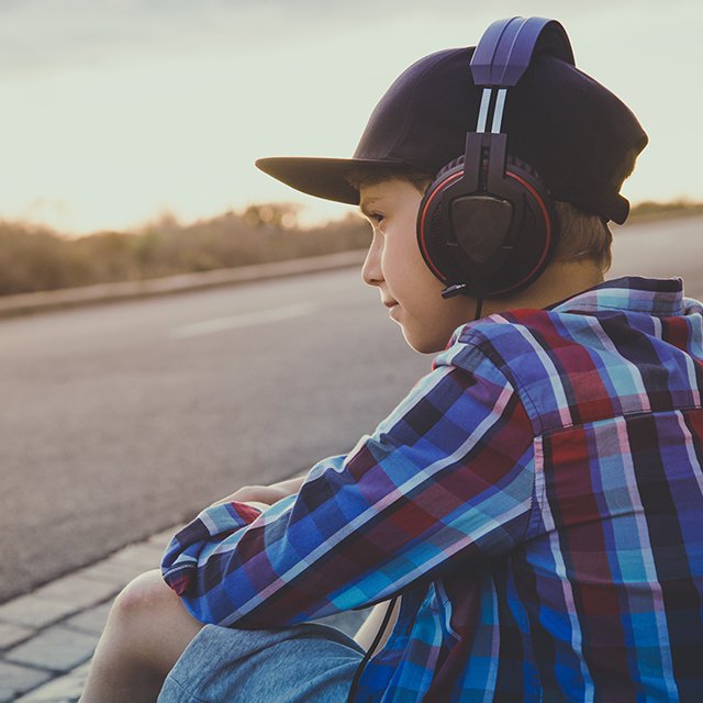 Ребёнок слушает рэп, а я против. Что делать?