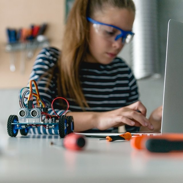 6 полезных роботов для дома, которых придумали (и сделали!) дети