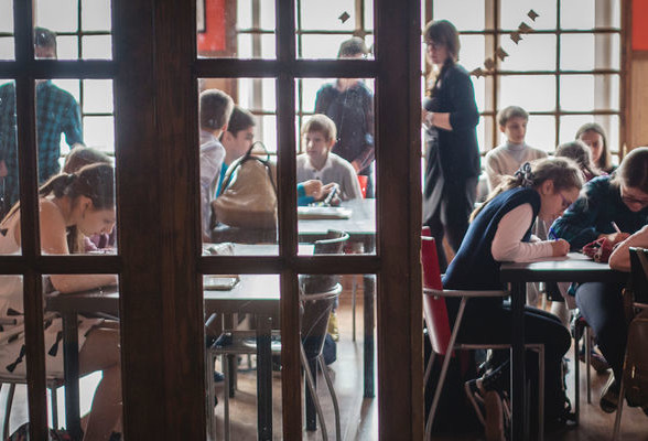 «Хождение в школу не должно мешать моему образованию»