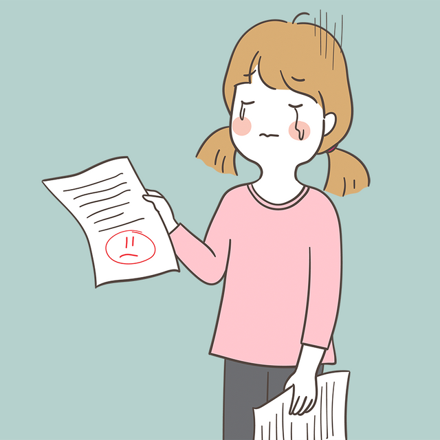 «Дневник — это твоё лицо». Как оценки (а также наклейки и смайлики) мешают младшим школьникам учиться