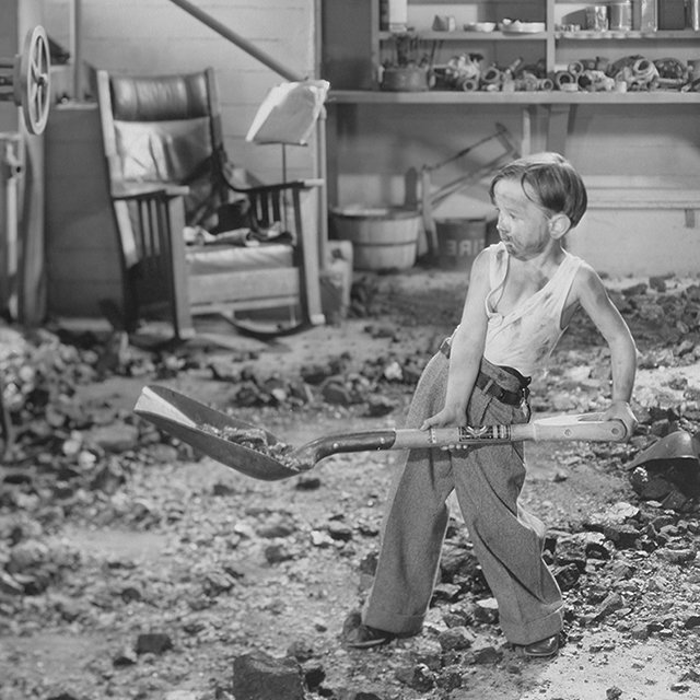 Как подростку найти работу на лето (и стоит ли это делать вообще)