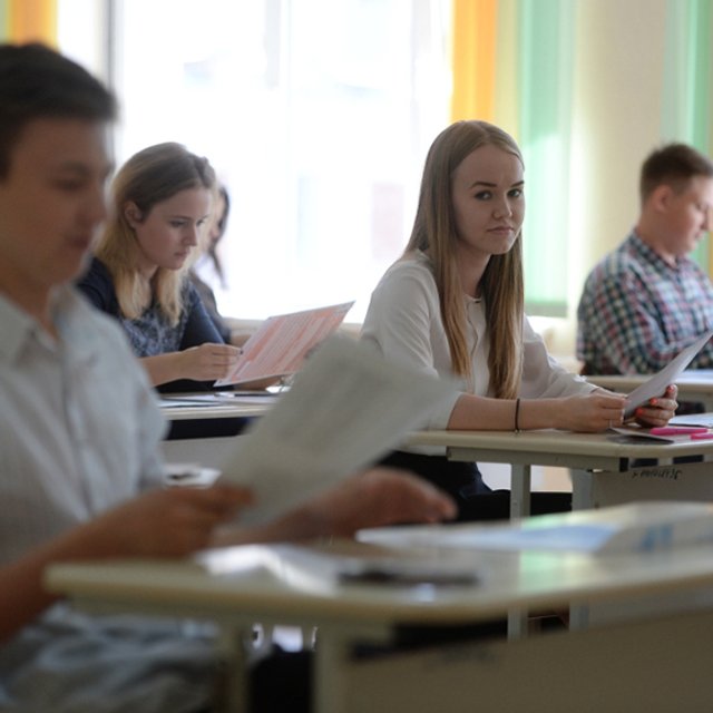 Неочевидная пунктуация и ещё больше книг. Изменения в ЕГЭ по русскому и литературе — 2022 (и что с ними не так)