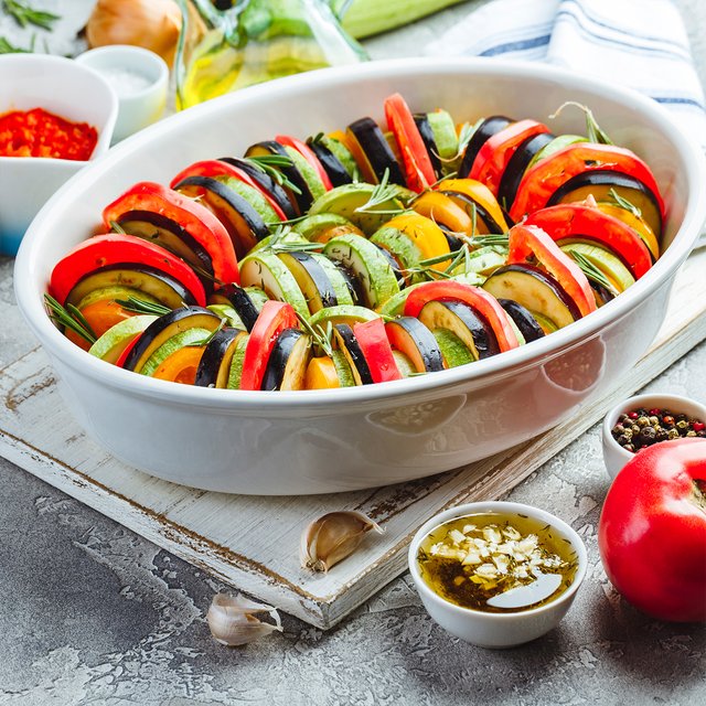 Рататуй: классический рецепт блюда, которое виртуозно готовил крыс из одноимённого мультфильма