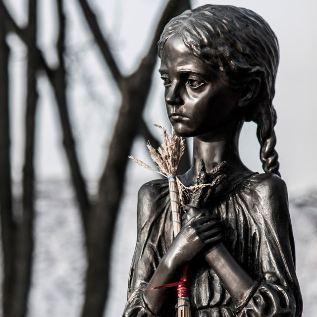 6 историй детей с известных памятников — от писающего мальчика до жертв взрослых