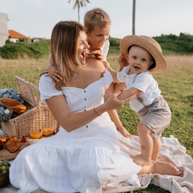 «Через два часа после рождения сына я готовила ужин». Роды на Бали — глазами россиянки