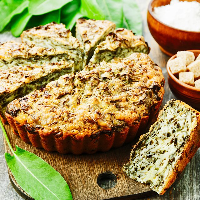 Деревенский пирог с щавелем: простое блюдо французской кухни для дачного обеда