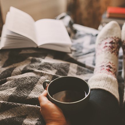 Выбор главреда «Мела»: 10 взрослых книг о семье, которые стоит почитать в каникулы