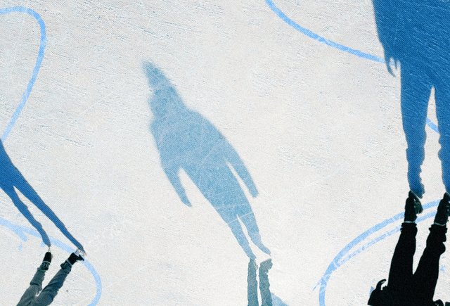 Меня травят девочки из спортивной секции. Как наладить отношения с коллективом?
