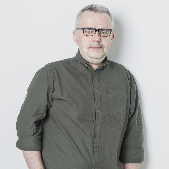 «Не водить вокруг детей адские хороводы». Правила воспитания журналиста Юрия Сапрыкина