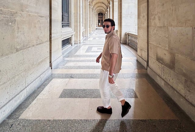 «Учителя здесь тоже кричат на детей, это в порядке вещей». Как учитель из Дагестана учит русскому французских школьников