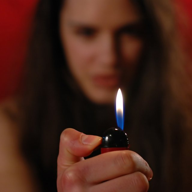 Как понять, что подросток принимает вещества, и что с этим делать родителям