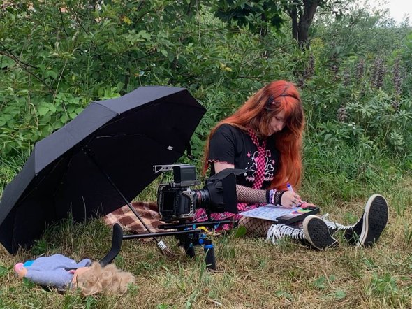 Диана Поликарпова. «Классная руководительница просто умоляла меня стать нормисом»: 15-летняя режиссер — о буллинге, неформалах и природе творчества