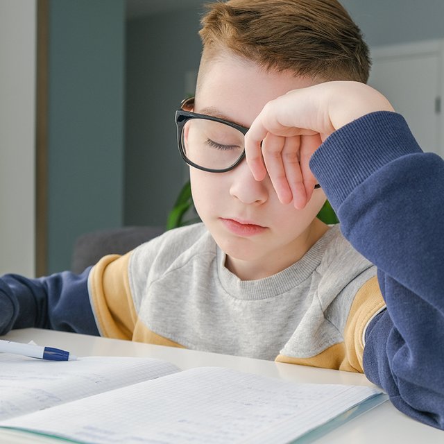 Имеет ли право учитель задавать домашнее задание на каникулы