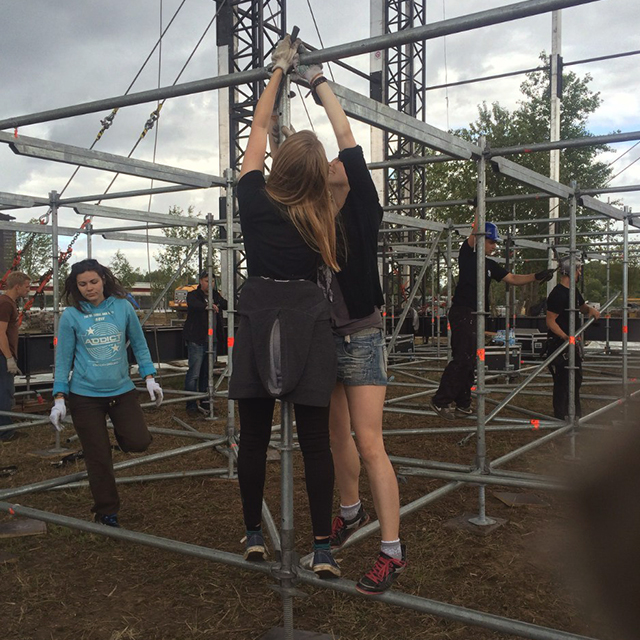 7 причин съездить волонтёром в другую страну