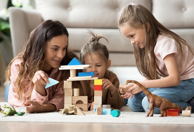 Не только счёт и письмо: какие навыки важно развивать у ребёнка