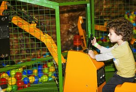 Обложка Развиваем моторику с помощью мультфильмов