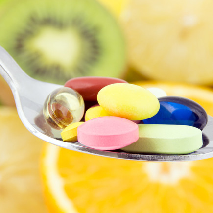 Витамины для ребёнка: когда, как и зачем принимать