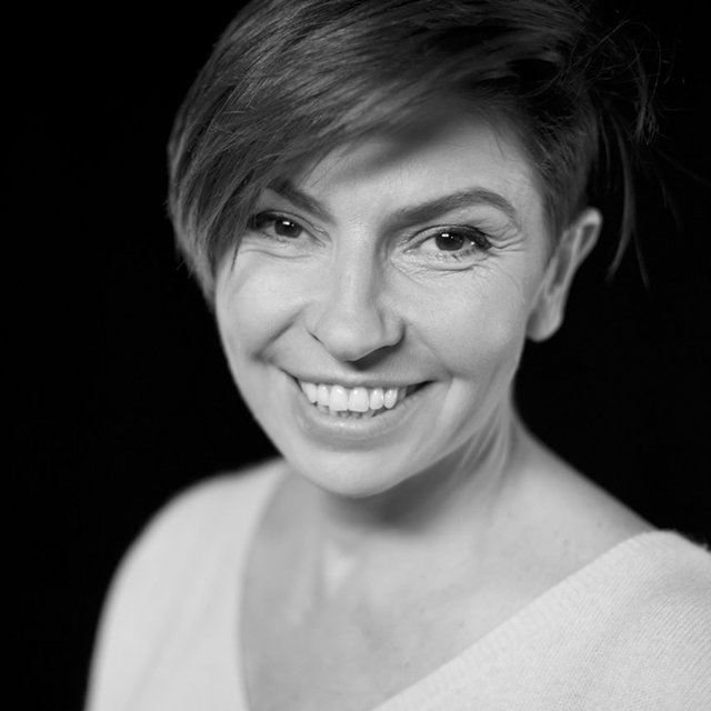 «Как совместить работу с материнством и не сойти с ума? Точно не знаю». Правила воспитания Натальи Синдеевой