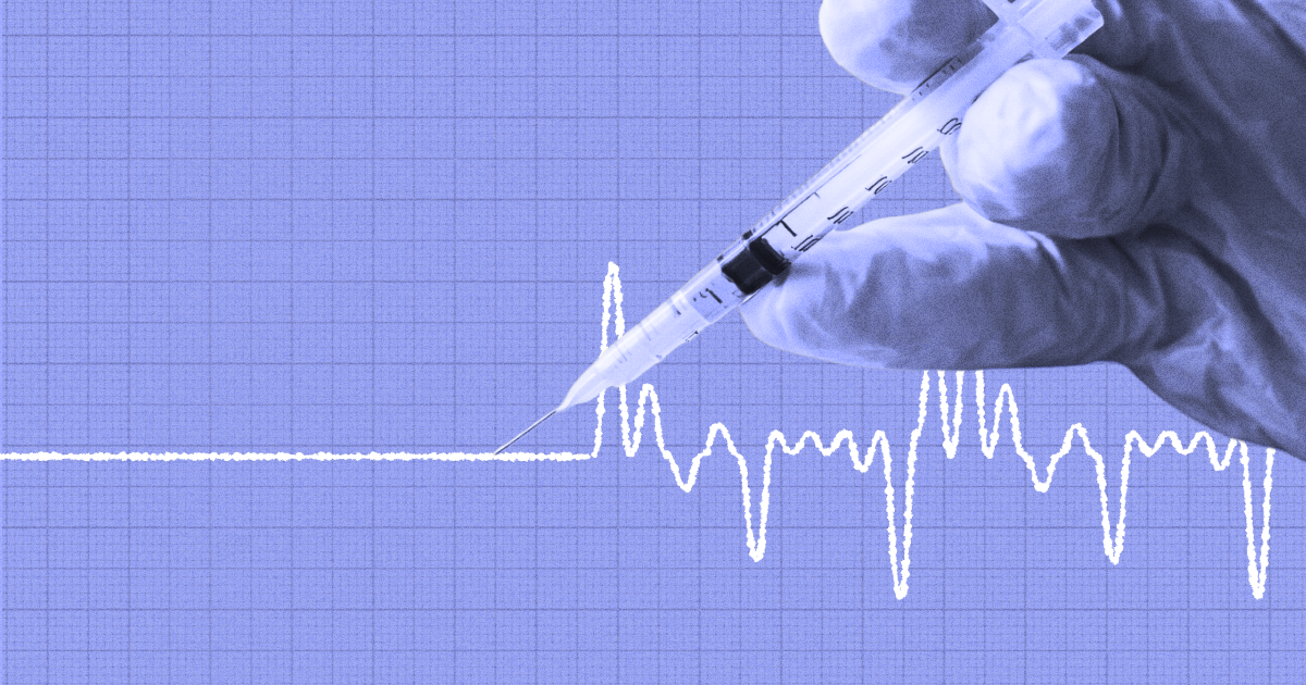 «Когда прививаете девочку, спасаете одного человека, когда мальчика — 10». Онколог Григорий Чиж — о вакцине против ВПЧ