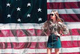 Обложка Чем американские школы отличаются от русских и как уехать учиться в США