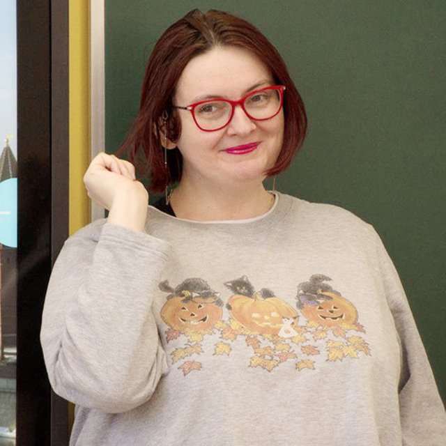 «Для меня это тоже немножко игра». Интервью с писательницей, которая пошла работать в детский сад