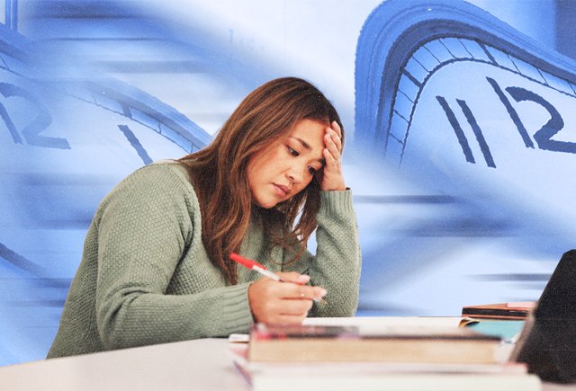Учителя заставляют два часа ждать планерку после уроков. Законно ли это?