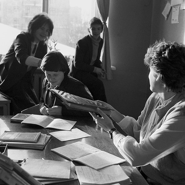 Здесь учились сёстры Цветаевы, дочь Хрущёва и Андрей Сахаров: история московской школы имени Мигеля Эрнандеса