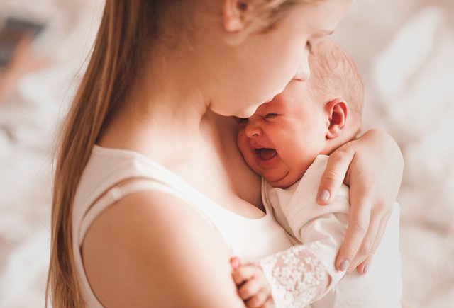 Почему на школу слишком много взвалили и как стыдят женщин после родов