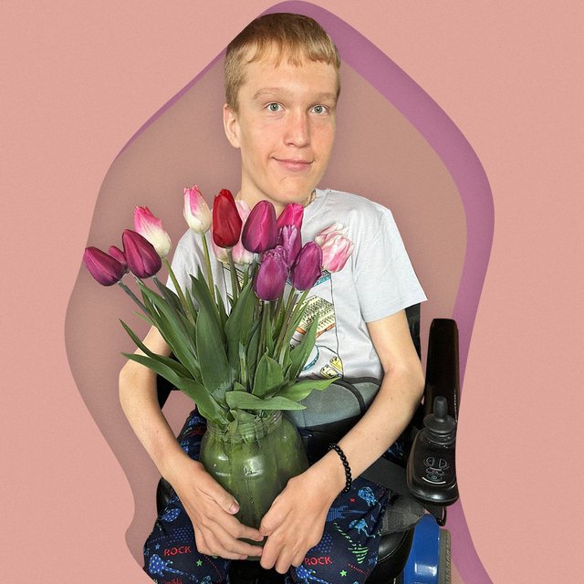 «Я от тебя отказываюсь. Парам-парам-пам»: как выпускник с ОВЗ пытается поступить в вуз наравне со всеми