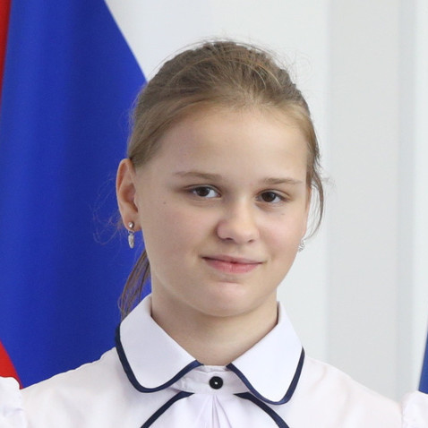 Путин наградил школьницу, спасшую тонувших на Сямозере детей