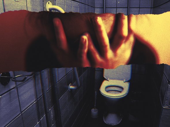 «Душили, хотели засунуть ершик в рот». Большое интервью с сестрой 8-летней девочки, над которой в приморской школе издевались старшеклассницы