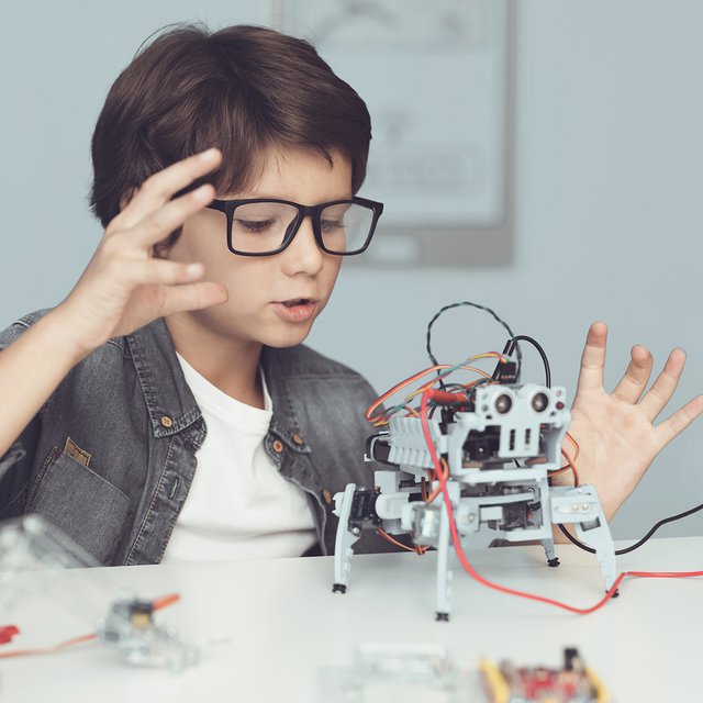 Как выбрать кружок, который ребёнок не бросит: идеи, лайфхаки и конкретные адреса