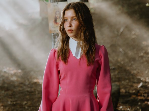 Почему новая «Алиса в Стране чудес» собрала много денег и мало положительных отзывов