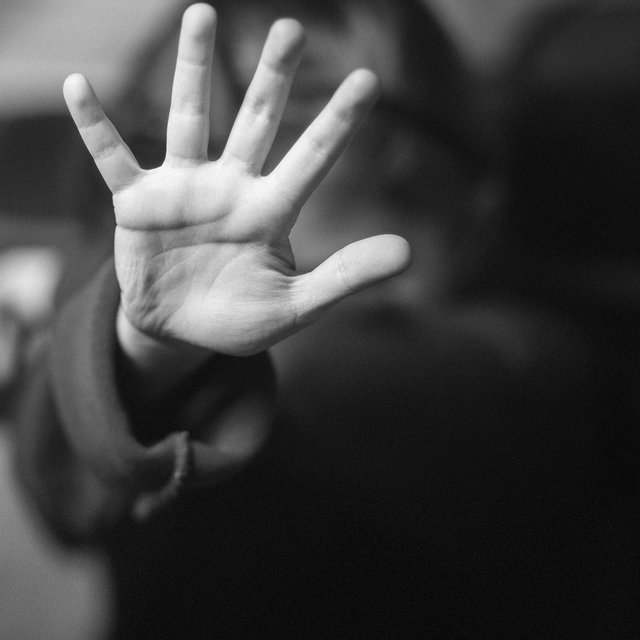 Что чувствуют дети, когда на них кричат, и кто вырастает из тех, кому запрещали плакать