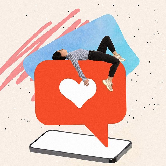 Моя дочь зависима от блогеров, хочет жить такой же жизнью: что делать?