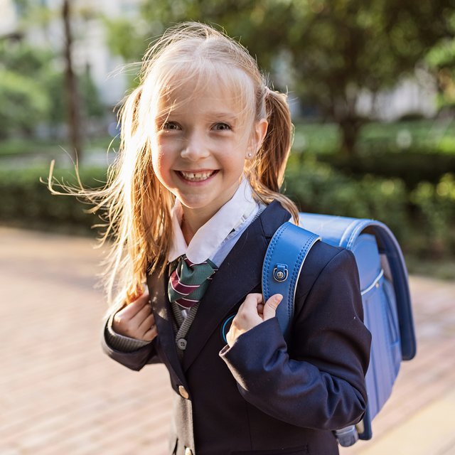 Куда девать первоклассника после школы: 5 лайфхаков для работающих родителей