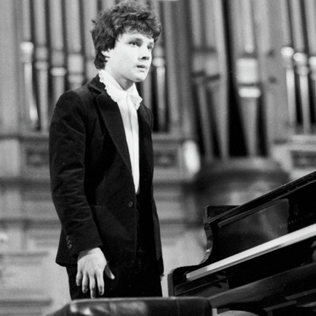 "Зачем вы так поступили со мной?". Что случилось с пианистом-вундеркиндом Алешей Султановым