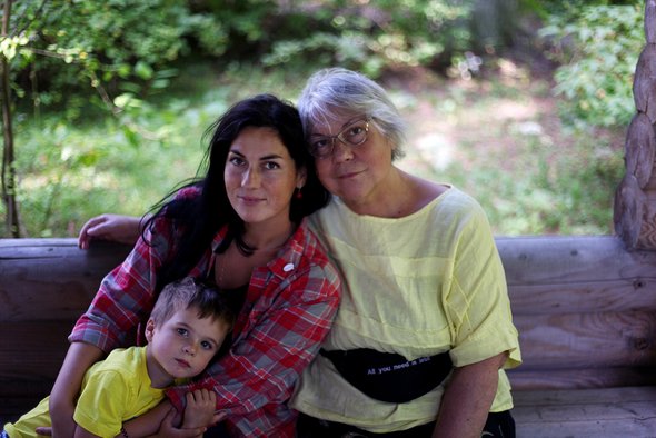 «Материнство несовместимо с офисной работой». Правила воспитания детской писательницы Софьи Ремез