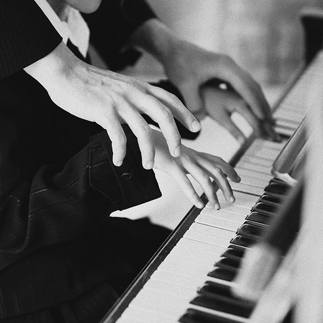 «Нынешняя модель преподавания создаёт условия для насилия над учениками — в том числе и сексуального»