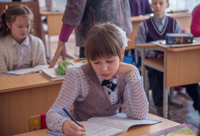 Герои, поступки и 17 ценностей — чему посвятят новый школьный предмет ДНКР