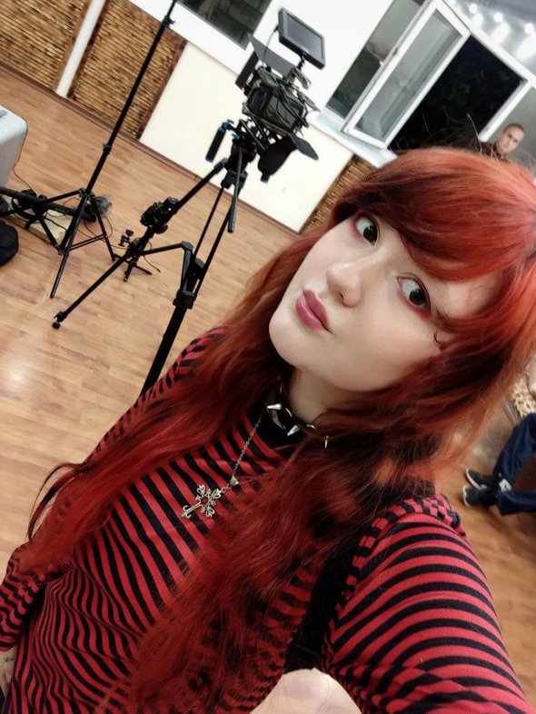 Диана Поликарпова. «Классная руководительница просто умоляла меня стать нормисом»: 15-летняя режиссер — о буллинге, неформалах и природе творчества